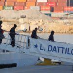 2018-06-17t054647z_1773894527_rc1c70fefc10_rtrmadp_3_europe-migrants-italy-spain_0