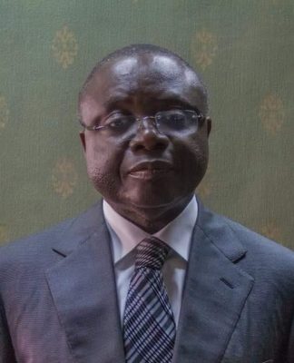 Pouvoir des voyelles: Iwanga remplace Ockandzi comme directeur du budget