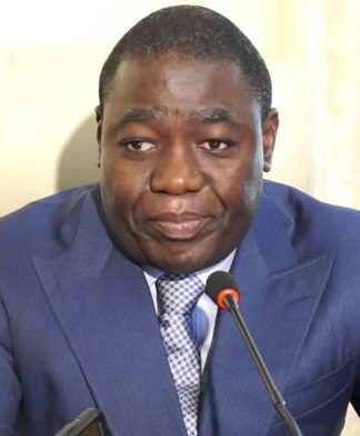 Le retour triomphal des « échoués » et tocards, Makosso au perchoir