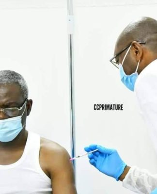 Soupçonné d’avoir pris un faux vaccin, Collinet refuse la deuxième dose mais oblige les Congolais