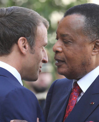 Macron en escale (technique?) à Brazzaville