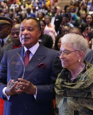 Pour ses 76 enfants avec 70 femmes, Sassou reçoit le trophée de la masculinité positive
