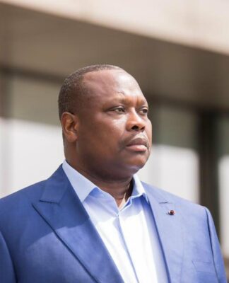 La très courte vision du trop gros Jean Jacques Bouya